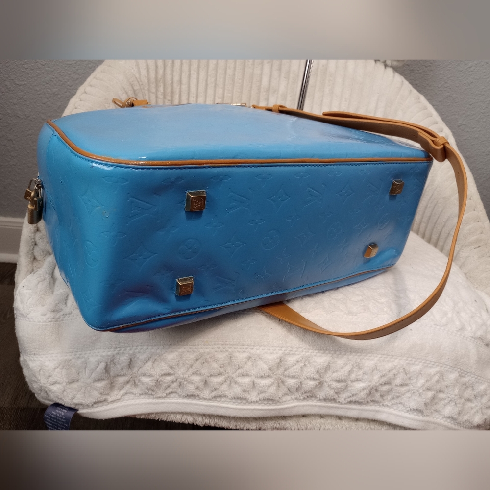 Louis Vuitton Bags - Picture 12 of 16